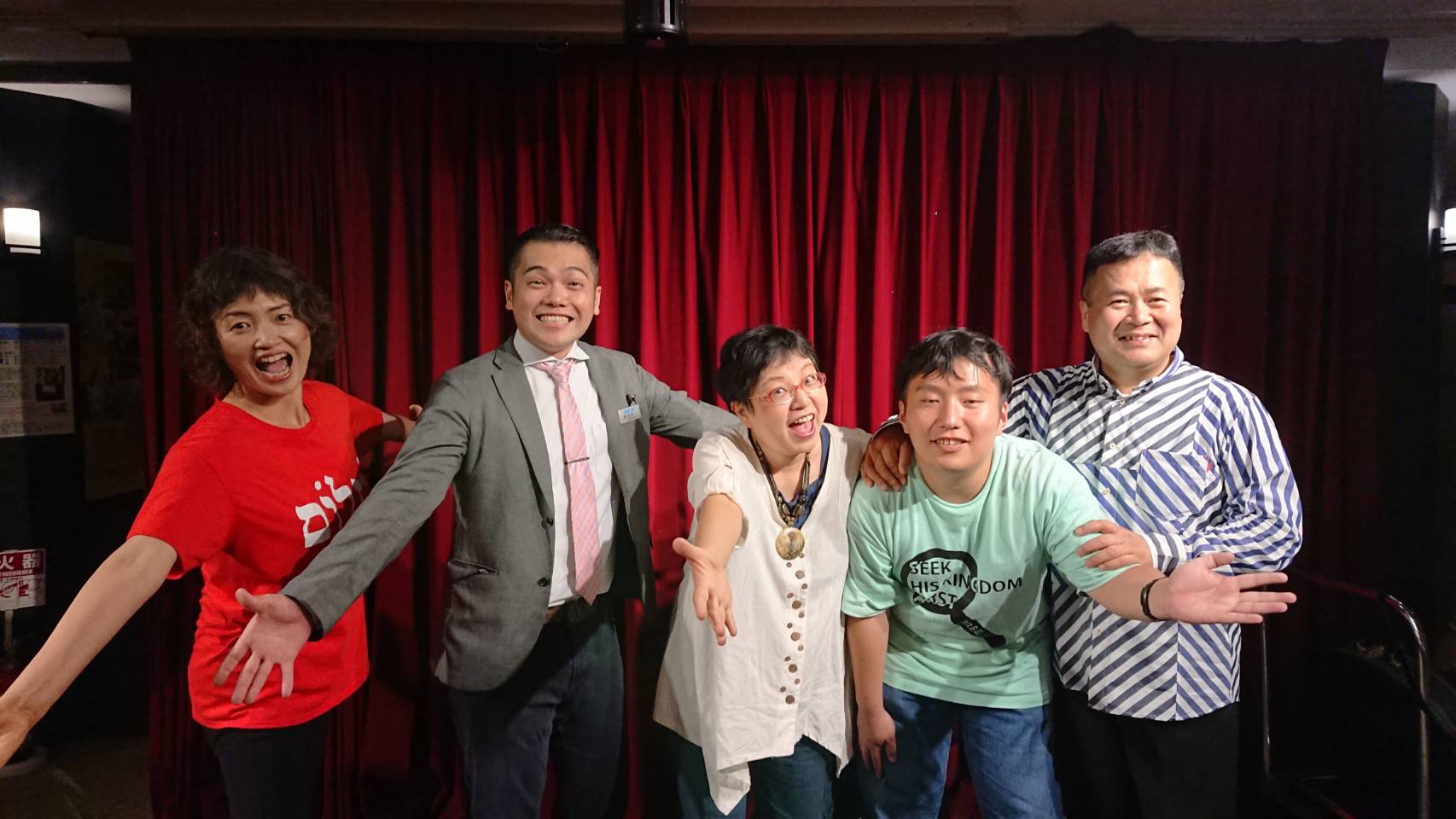 万座温泉日進館「フロアショー&チャペルタイム」